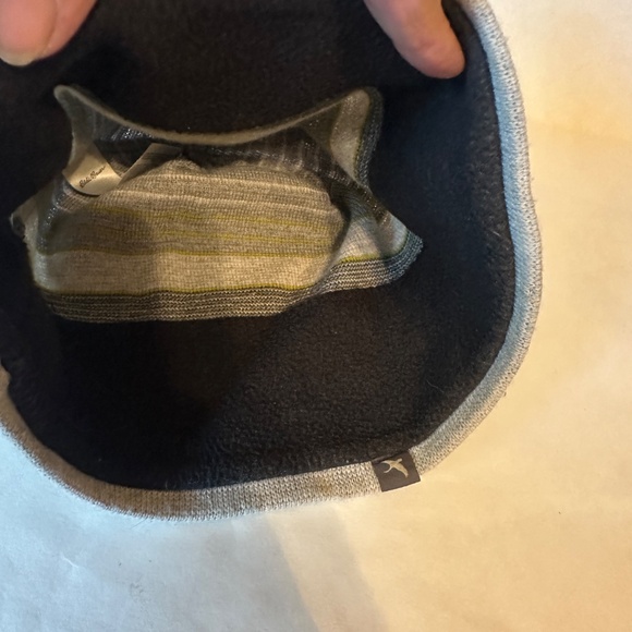 Eddie Bauer merino wool beanie - lime green & grey - Picture 2 of 4